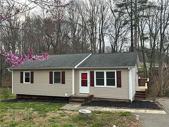 2nd image of 315 Herring St