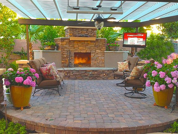 outdoor living area