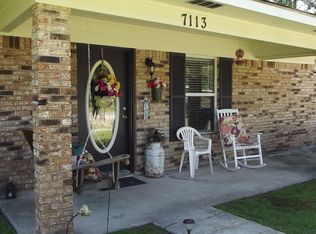 7113 Lynd St, Moss Point, MS 39563