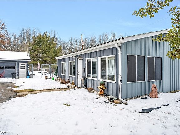 3rd image of 4524 Bedell Rd