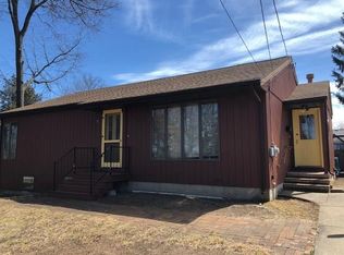 52 Pomham St, Cranston, RI 02910