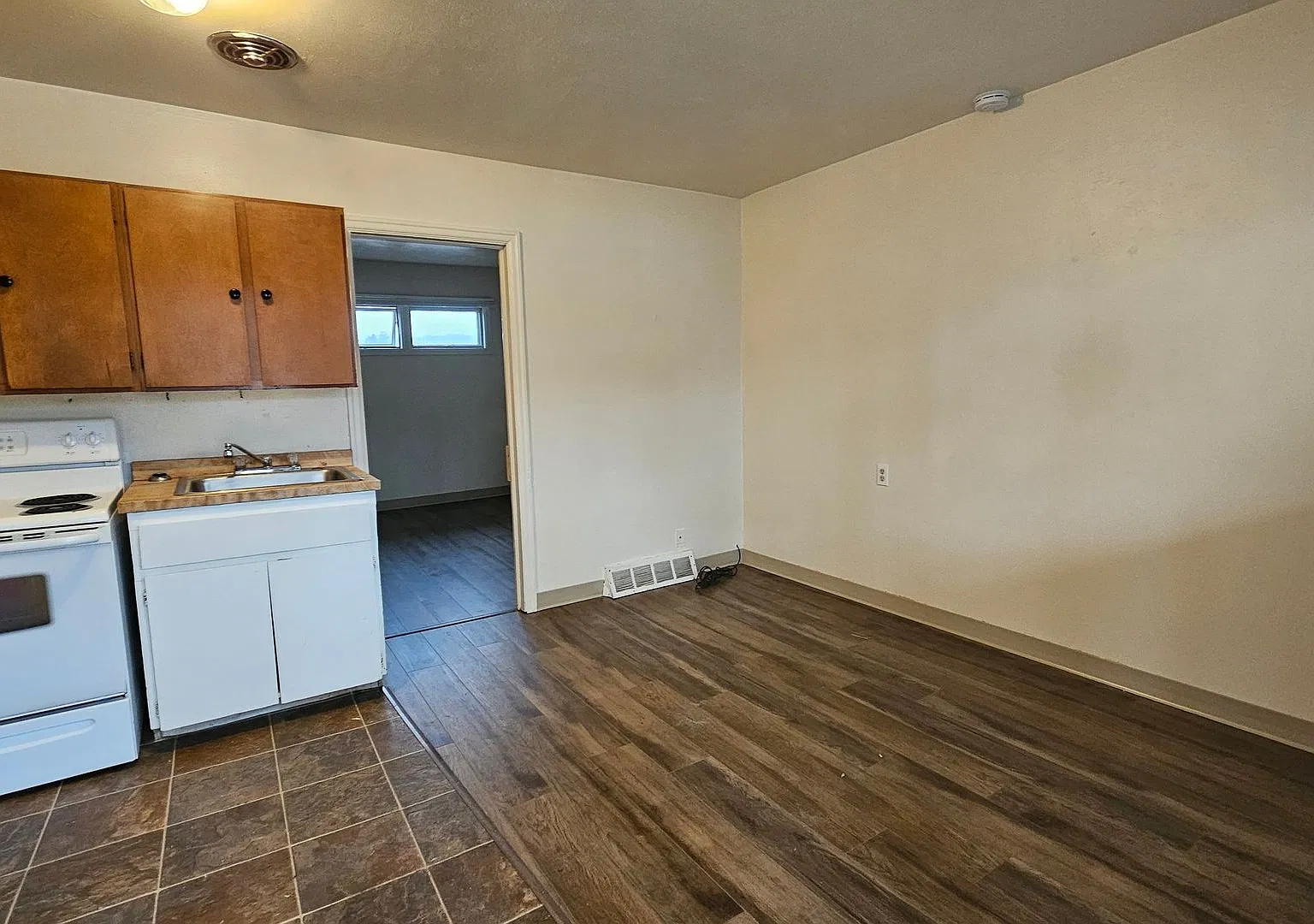 401 Garden, LLC — Photo 4