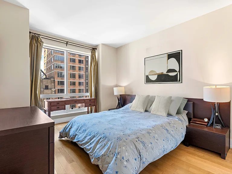 350 W 42nd St #19ED — Photo 7