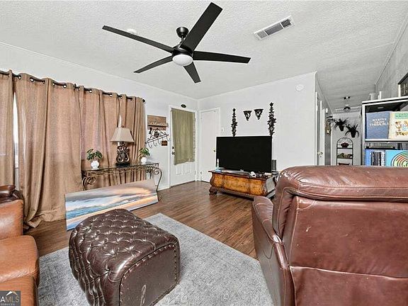 5th image of 4791 Wellborn Dr
