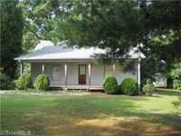 202 Post Oak Trl, Lexington, NC 27295