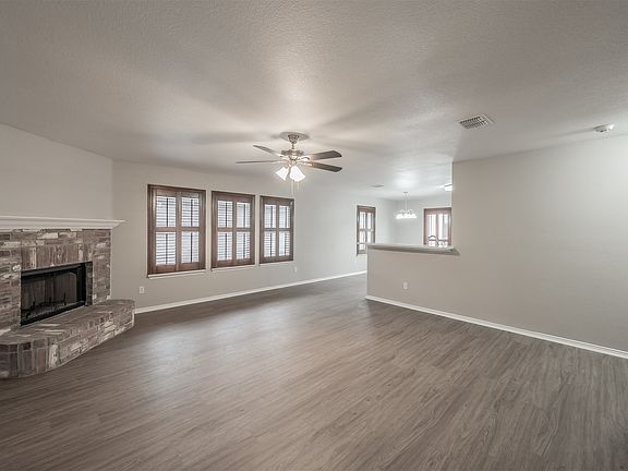 4th image of 6017 Bronze River Rd