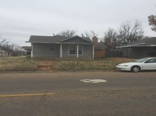 601 Avenue I NW, Childress, TX 79201