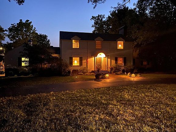 3rd image of 121 Trigg Ct