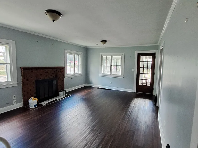 200 Park Ave #1 — Photo 10