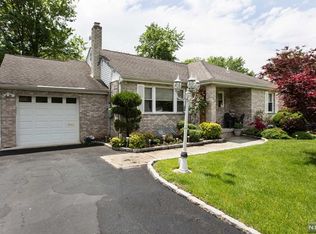 306 Trensch Dr, New Milford, NJ 07646