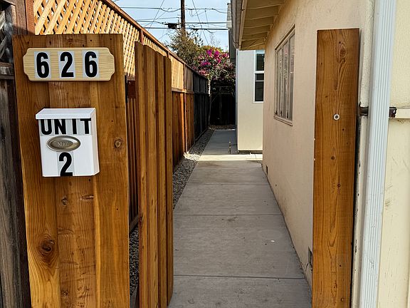 3rd image of 626 Crestview Dr Unit 2