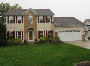 11834 Ivy Ridge Dr, North Royalton, OH
