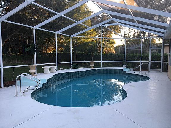 2nd image of 4759 N Crestline Dr
