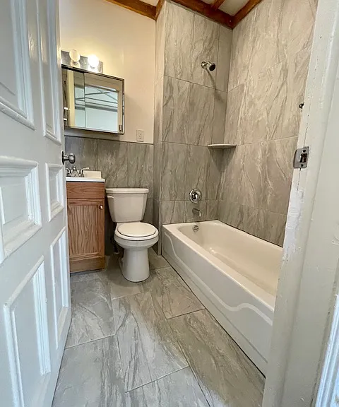 110 N 34th St #1R — Photo 4