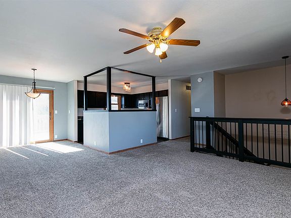 5th image of 717 McClure St