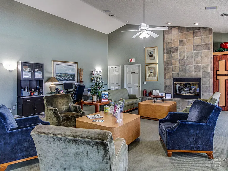 Meridian Park Apartments — Photo 11