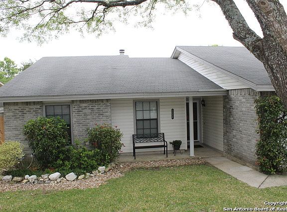 2nd image of 3326 Meadow Head Dr