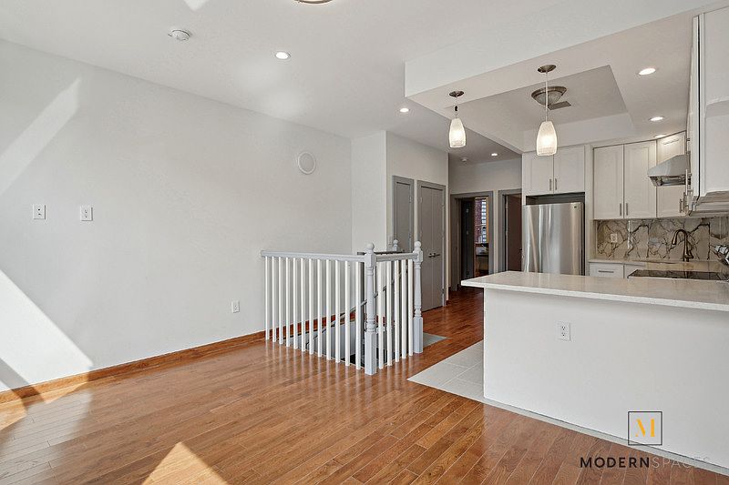 1st image of 10-57 50th Ave #1