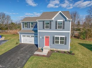 10 Graphite Ct, Dover, DE 19904