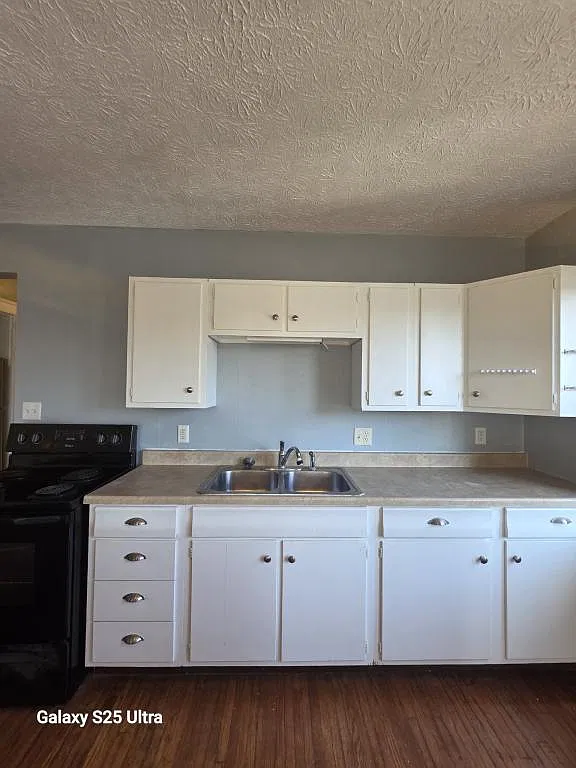 408 W Mulberry St — Photo 4