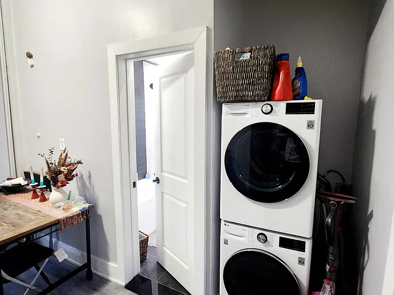 623 Willow Ave #1 — Photo 4