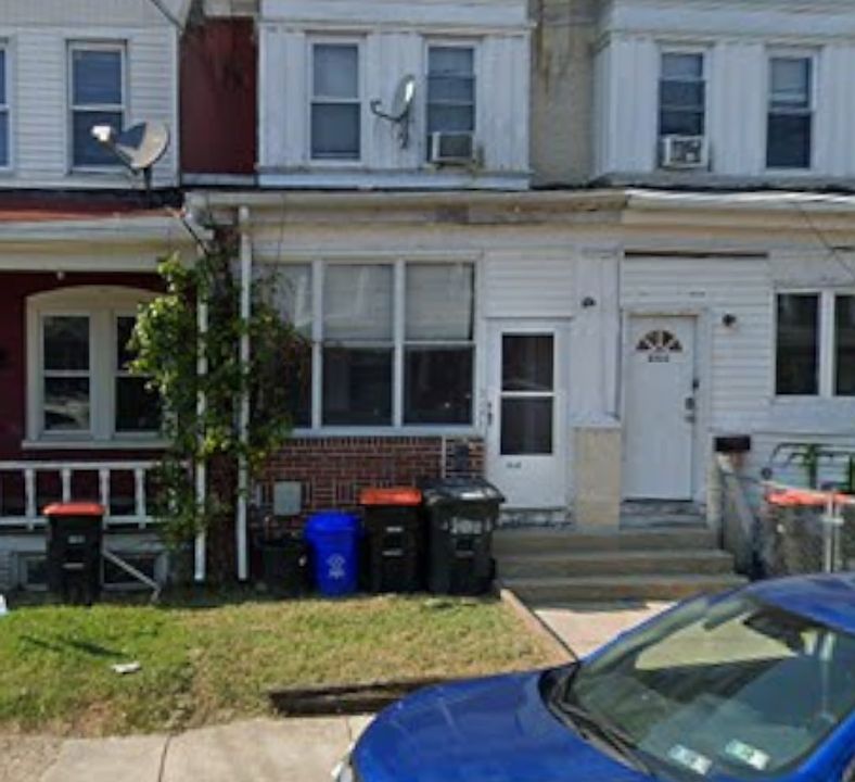 1st image of 2610 W 7th St