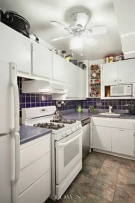 Sold by Town Residential | media 4