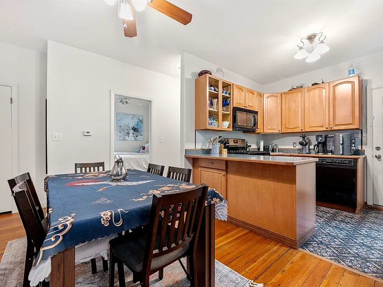 51 Creighton St #1 — Photo 10