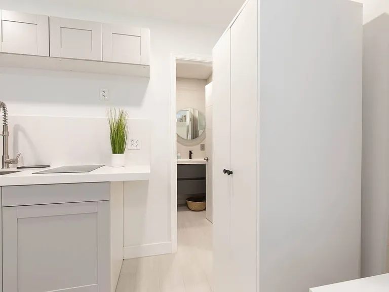 1828 Jefferson St #1 — Photo 12