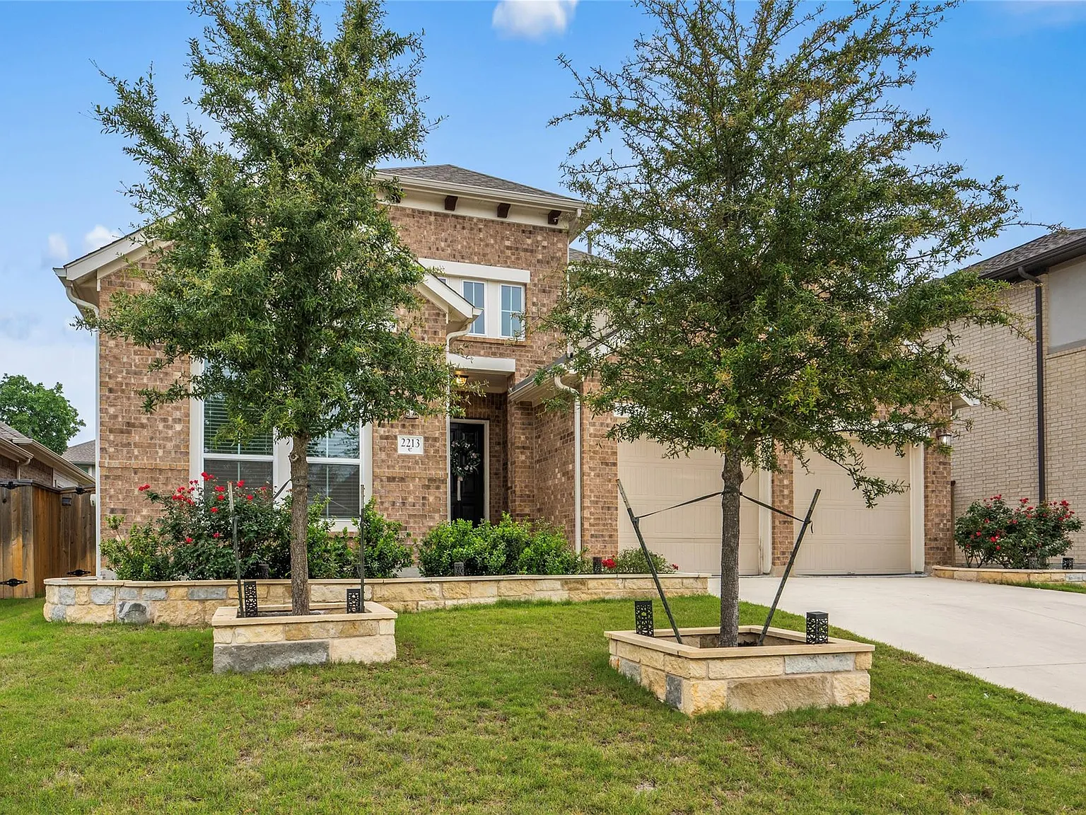4 bed, 3.0 bath, 2796 sqft, $2,900 — Photo 3