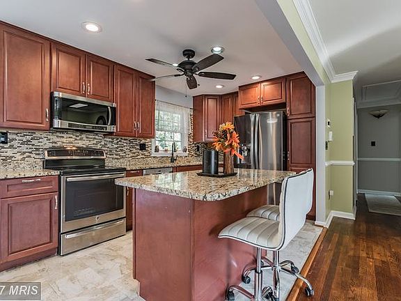 3rd image of 3412 Fitchburg Ct