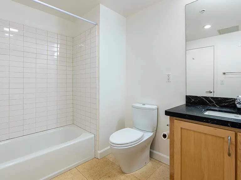 2700 San Pablo Ave #404 — Photo 7