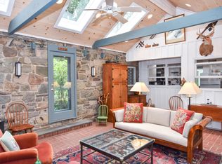 3149 Ledge Dr, Buck Hill Falls, PA 18323