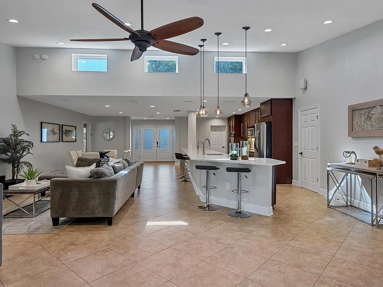 113 Harbor View Ln — Photo 18