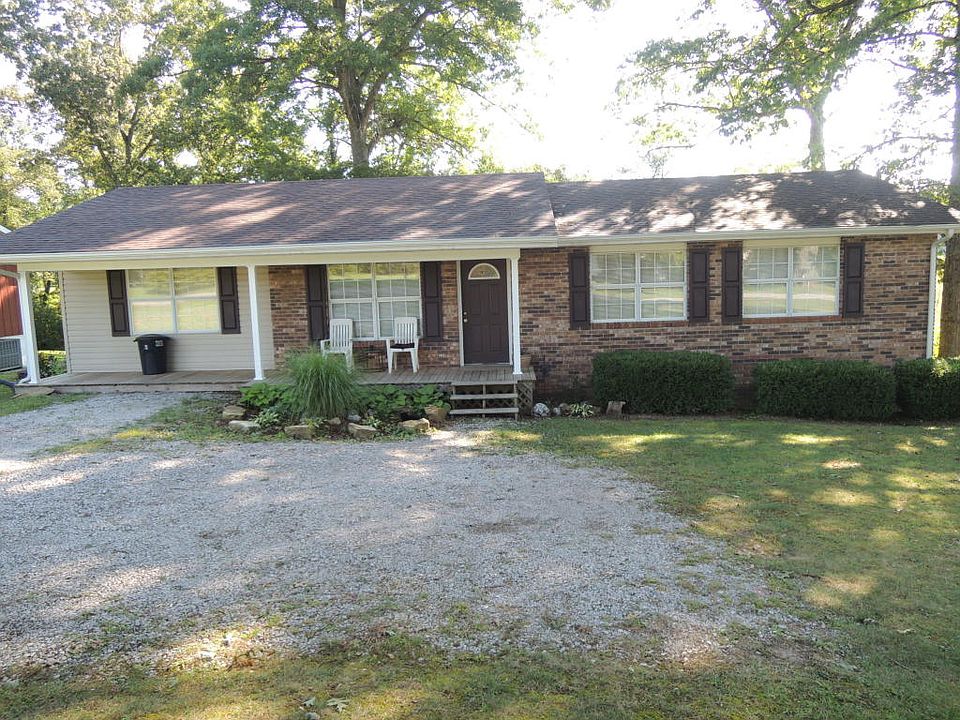 1st image of 2425 Tinchtown Rd