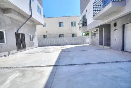 5257 Figueroa St — Photo 8
