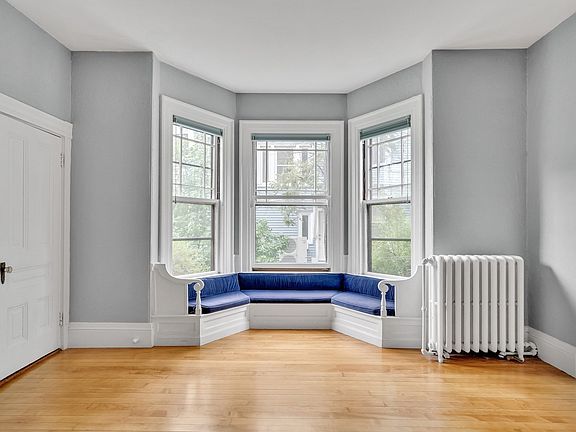 3rd image of 16 Harris St