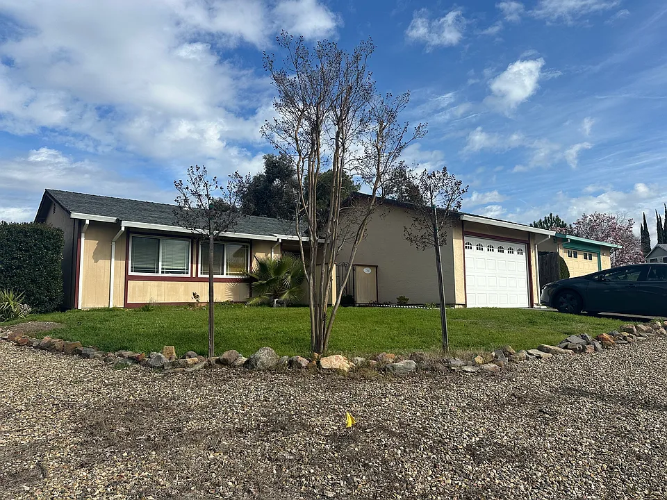 7184 Stanford Oak Dr