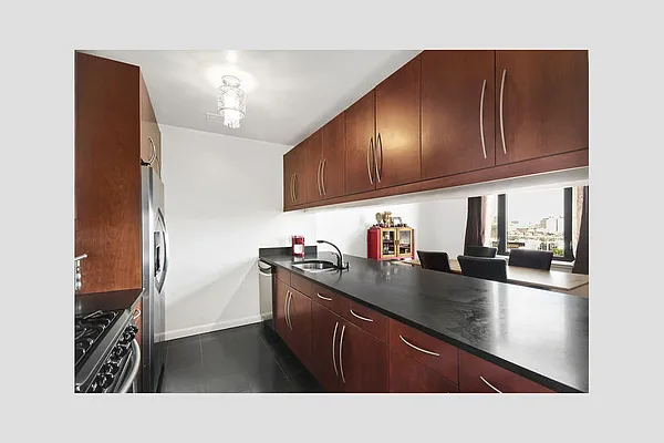 Sold by Stribling | media 3