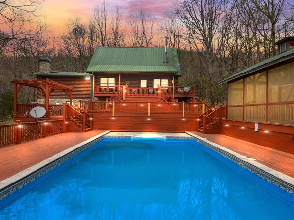 412 Indian Trail Dr, Jasper, GA 30143