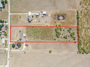 916 Stagecoach Rd, Seguin, TX 78155