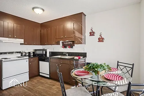 527 Michael St Photo 1
