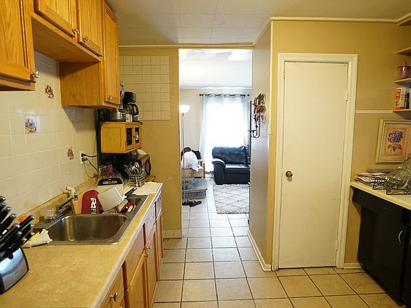 4th image of 1007 Chippewa Cir