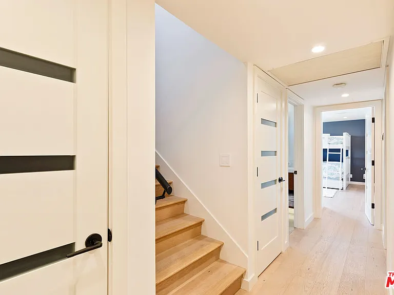6209 Pacific Ave #201 — Photo 32