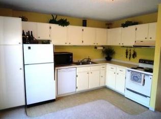 1754 Meadowlark Rd, Eagan, MN 55122