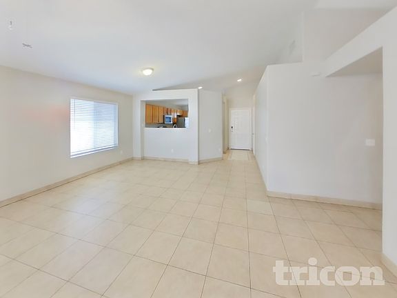 3rd image of 10446 W Orange Dr