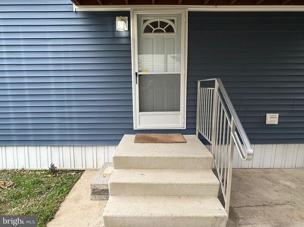 47 S 2nd St, Palmerton, PA 18071