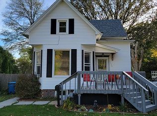 1712 1st St, Peru, IL 61354