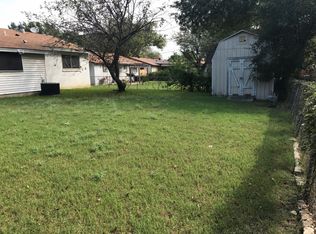 4666 Larkhill Dr, Dallas, TX 75211