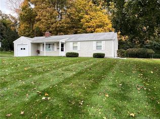 7 Gordon Ave, Enfield, CT 06082